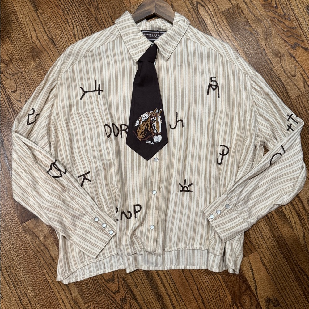 Outfit Marks Top, Double D Ranch